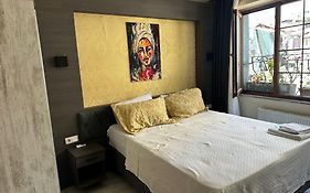 Yakut Old Hotel